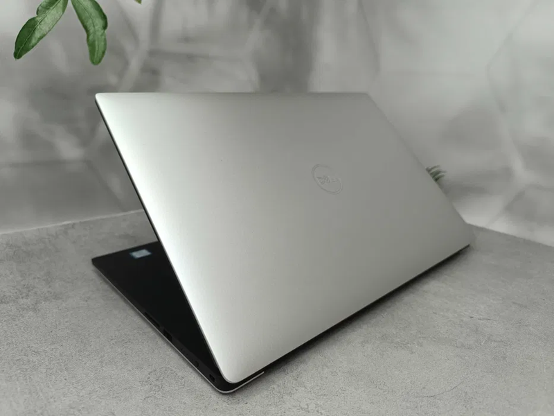 Ноутбук Dell Precision 5540 б/в 5540  фото