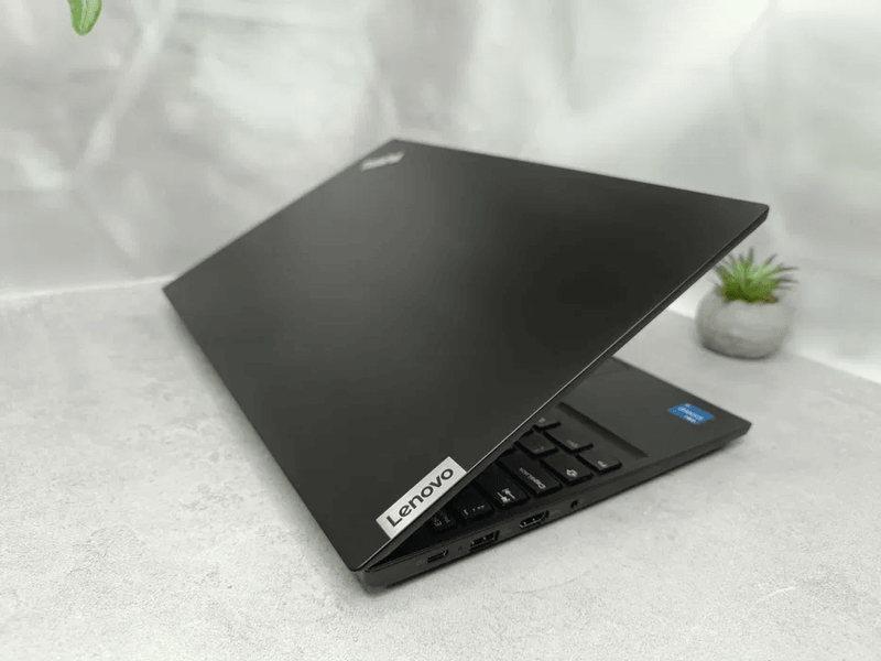 Ноутбук Lenovo ThinkPad E15 G2 L TP E15 G2 фото